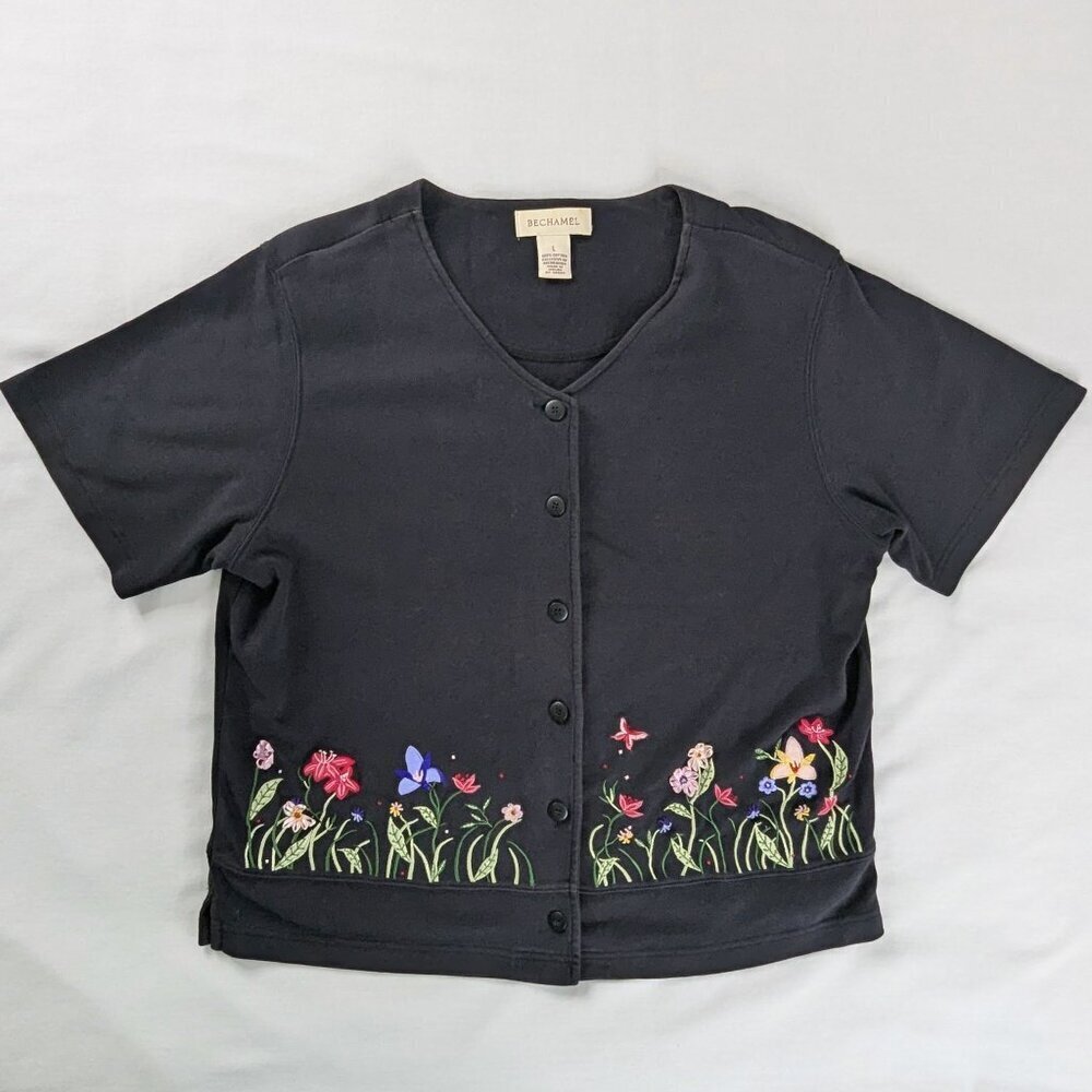 VTG Black Floral Embroidered Button Up V Neck Short Sleeve Top Grandmacore